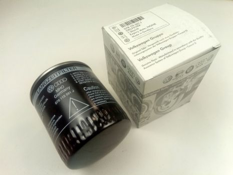 Фільтр масляний Audi 90 / A4 / A6 / allroad, VW Passat, VAG (078115561J)