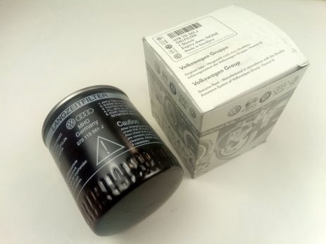 Фільтр масляний Audi 90 / A4 / A6 / allroad, VW Passat, VAG (078115561J) Фільтр масляний Audi 90 / A4 / A6 / allroad, VW Passat, VAG (078115561J)