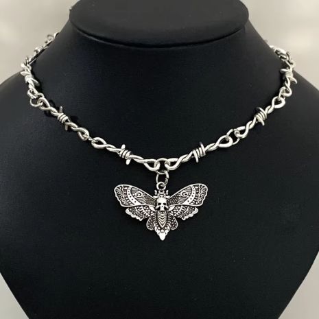 Подвеска в виде моли череп и колючей проволоки с черепом готической моли серебристой