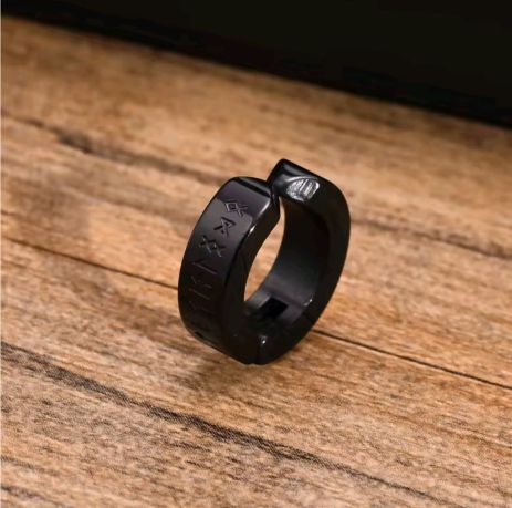 Чоловічі сережки кліпси скандинавські руни вікінгів 1шт без проколу Чоловічі сережки кліпси скандинавські руни вікінгів 1шт без проколу