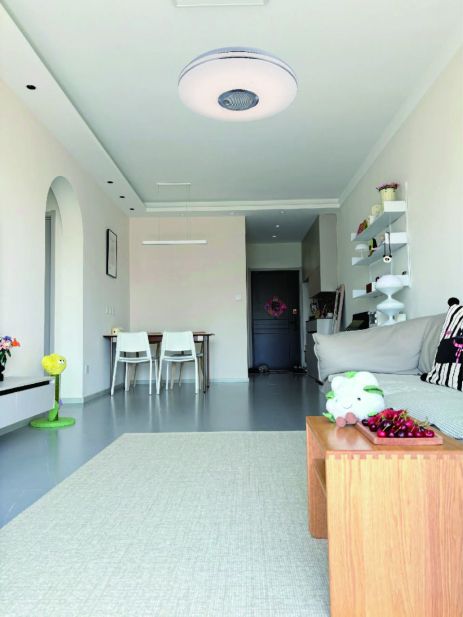 Світлодіодний музичний світильник смарт VALESO LY365-400 WH для спальні та дитячої кімнати 48W+5W RGB Білий