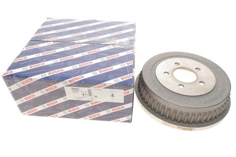 Барабан гальмівний CHRYSLER VOYAGER / GRAND VOYAGER III, DODGE CARAVAN 2.5 TD, BOSCH (0986477185)