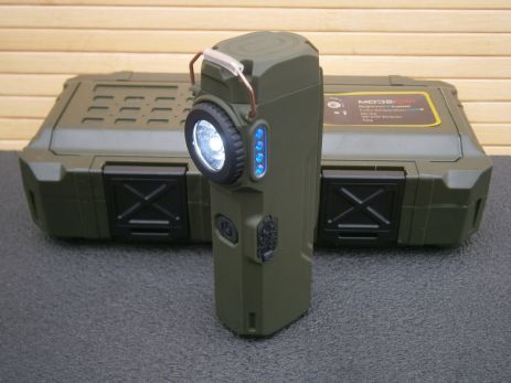 Импульсно-дуговая зажигалка-фонарик D51-SMD green в кейсе Импульсно-дуговая зажигалка-фонарик D51-SMD green в кейсе