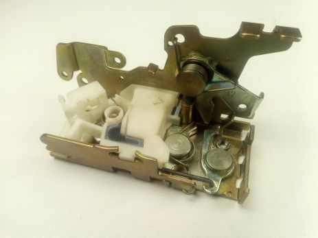 Замок дверей задн. SPRINTER/VITO/VW LT 96-06 VAG (2D1843603), 9017301035, A9017301035 Замок дверей задн. SPRINTER/VITO/VW LT 96-06 VAG (2D1843603), 9017301035, A9017301035