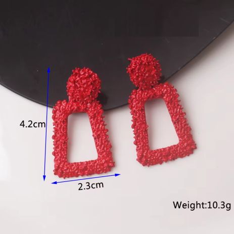 Сережки трапеция красные геометрические длинные висячие в виде трапеции прямоугольные Сережки трапеция красные геометрические длинные висячие в виде трапеции прямоугольные