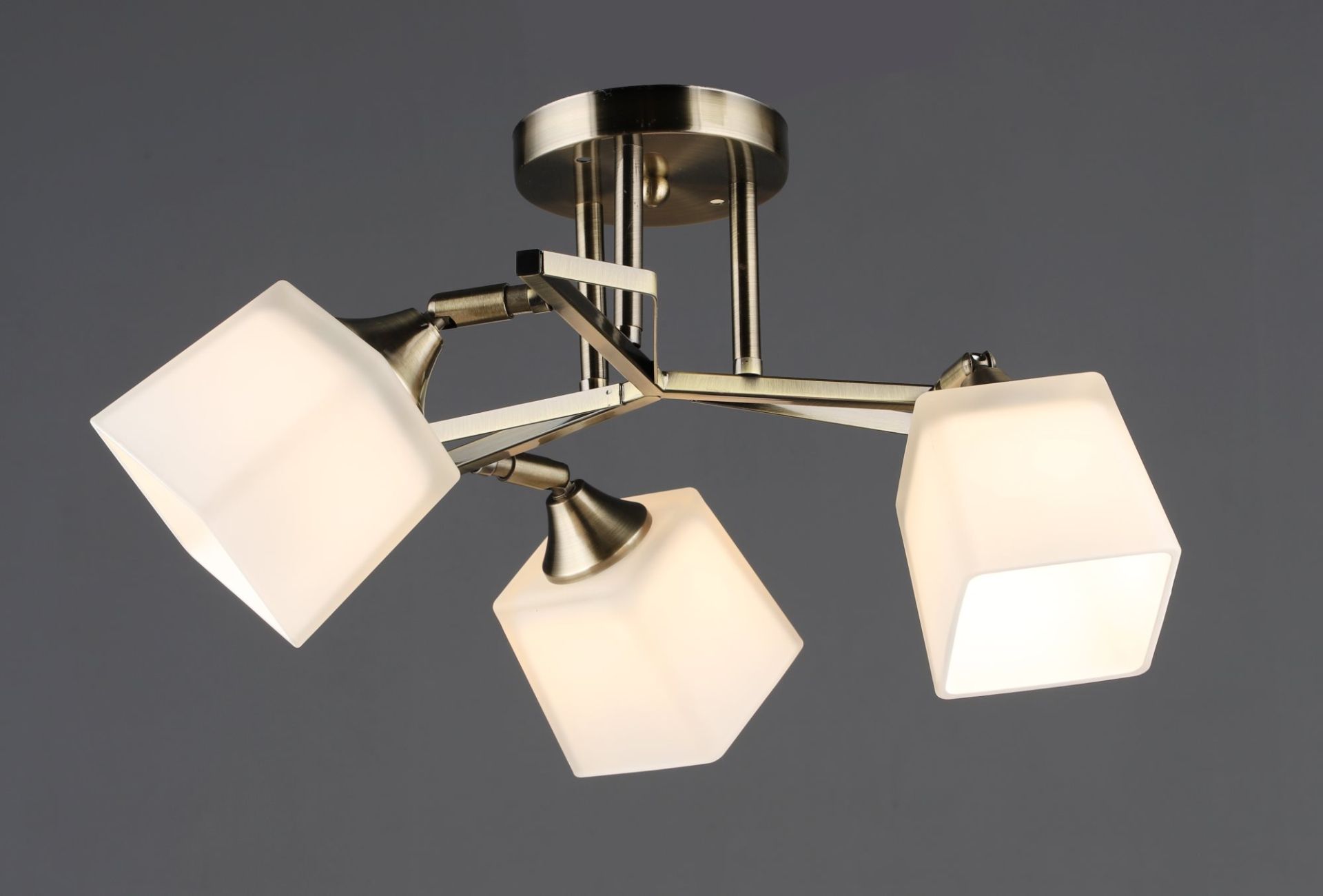 Люстра стельова VALESO B N6651/3 AB з 3 плафонами Люстра стельова VALESO B N6651/3 AB з 3 плафонами