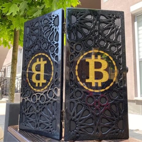 Нарди із чорного каменю Золотий Біткоїн 58×28×5см