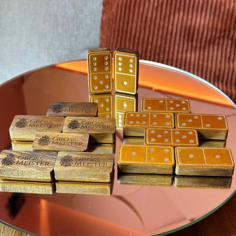 Доміно з дерева та шкіри світло коричневе 53x27x12мм