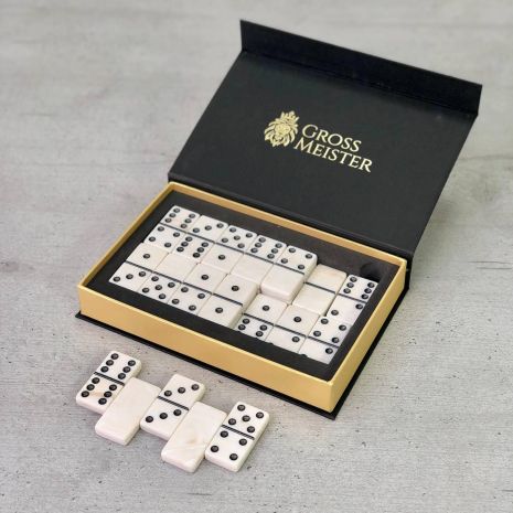 Доміно з каменю вишуканість та практичність в одній фішці