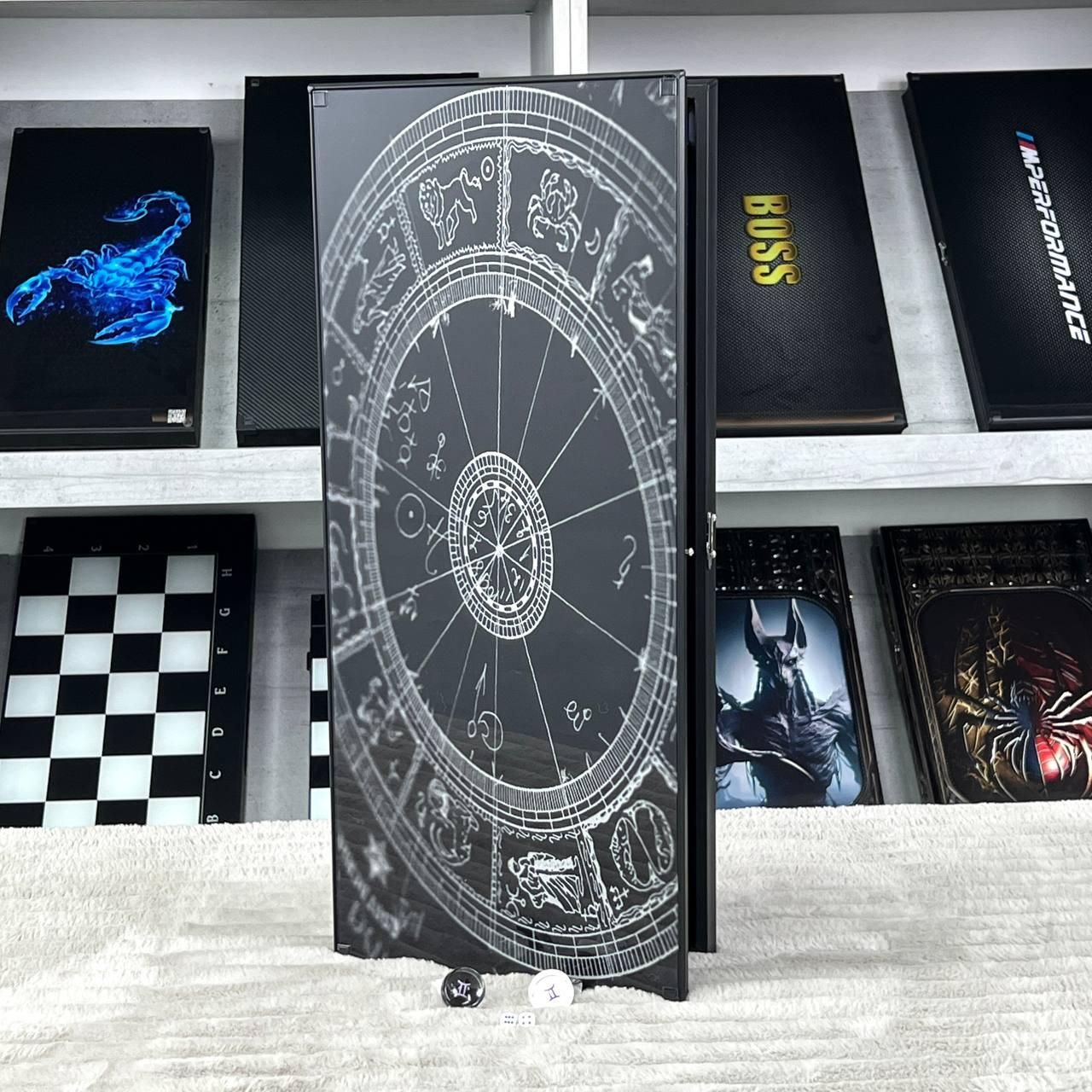 Нарди скляні Близнюки знак зодіаку 61×27×5см Нарди скляні Близнюки знак зодіаку 61×27×5см