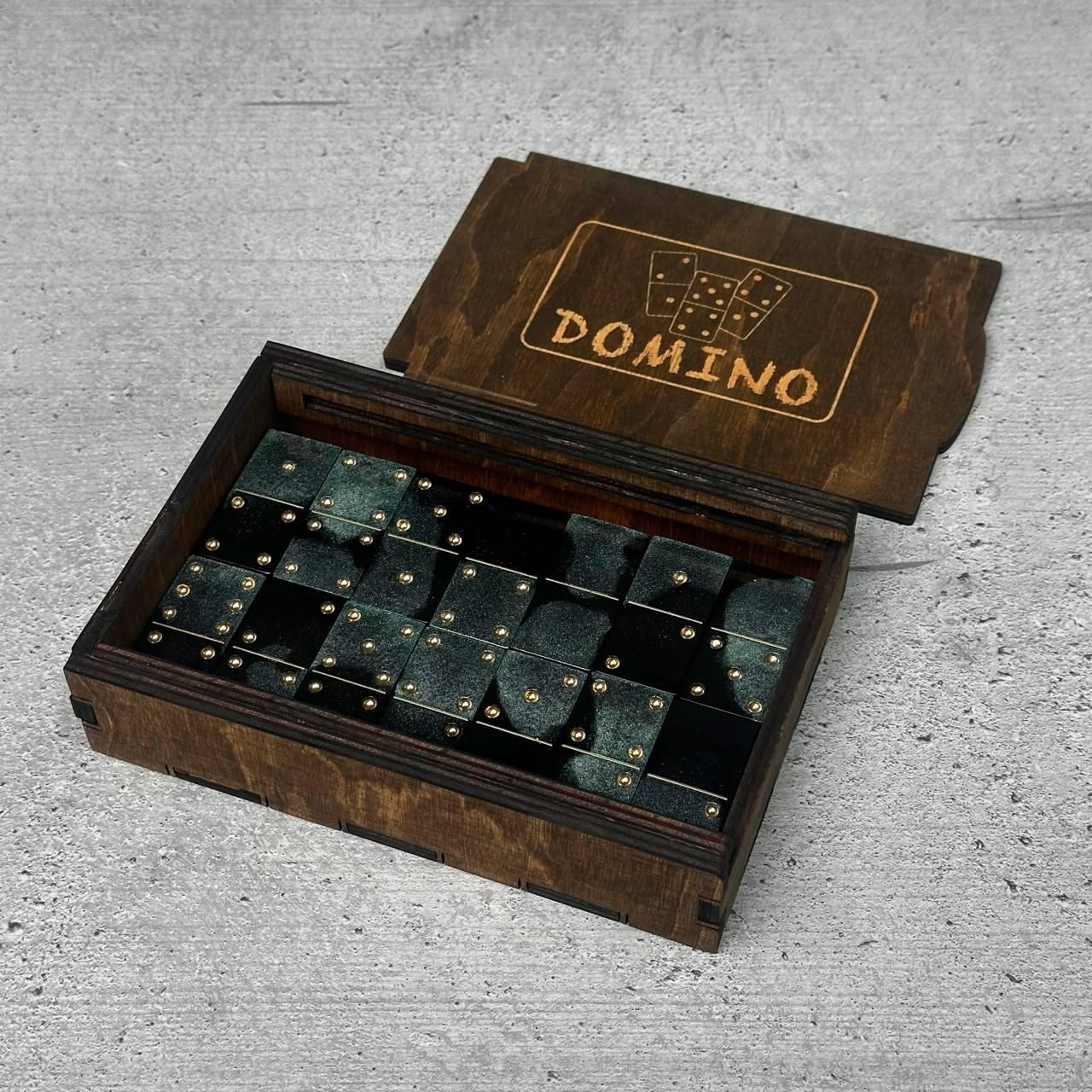 Доміно ручної роботи з епоксидної смоли з перламутровим ефектом, 51х26х14 мм, арт 400121 Доміно ручної роботи з епоксидної смоли з перламутровим ефектом, 51х26х14 мм, арт 400121