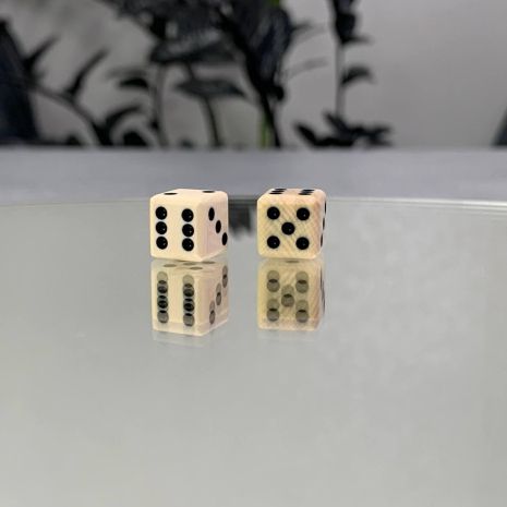 Преміальні кубики з "бивня мамонта" – унікальний дизайн для гравця в нарди 10,5мм