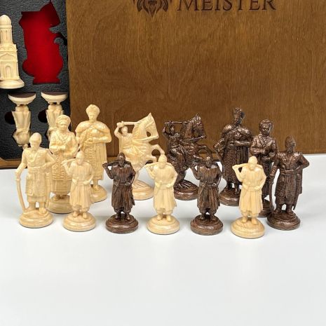 Комплект шахових фігур з дерева Гетьманське військо (у коробці для зберігання)