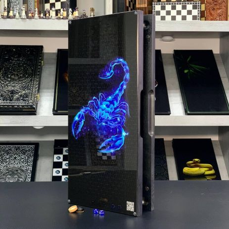 Нарды стеклянные в сочетании с деревом Скорпион 60×30×6см