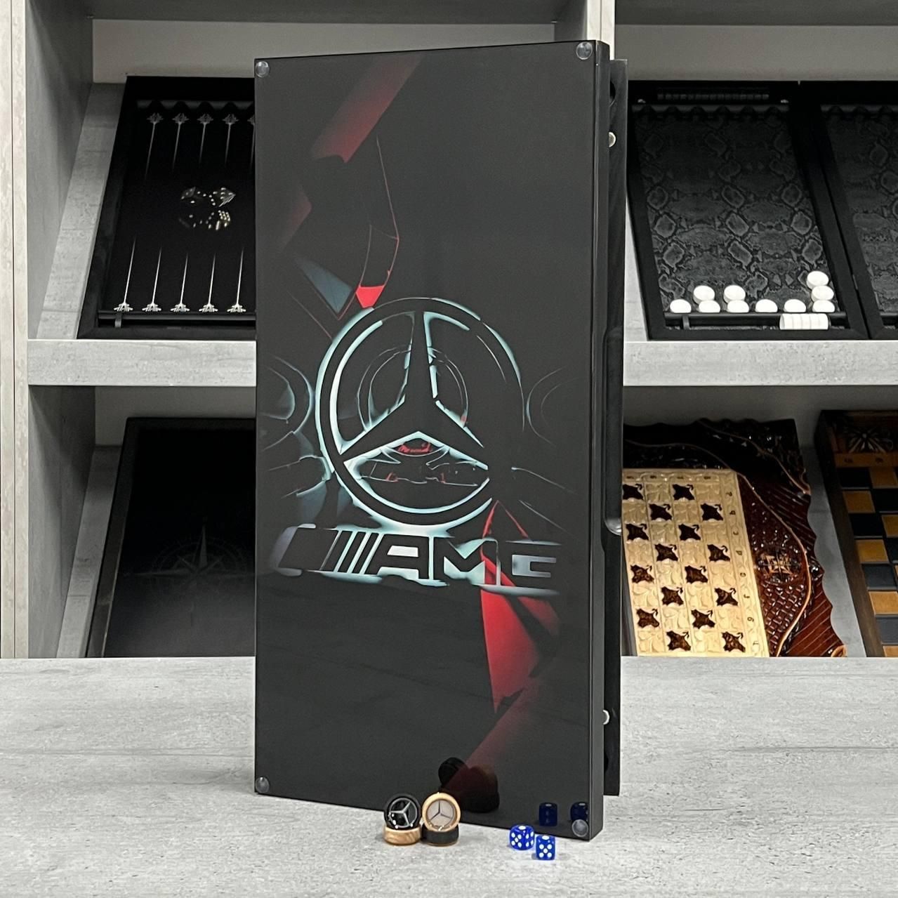 Нарди зі скла та дерава з логотипом Mercedes AMG 50х25см Нарди зі скла та дерава з логотипом Mercedes AMG 50х25см