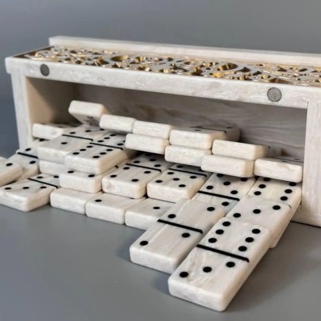 Доміно з акрилового каменю з текстурою мармуру персоналізоване 50х25мм