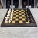 Шахи з дерев'яним каркасом та скляним ігровим полем 64х30см