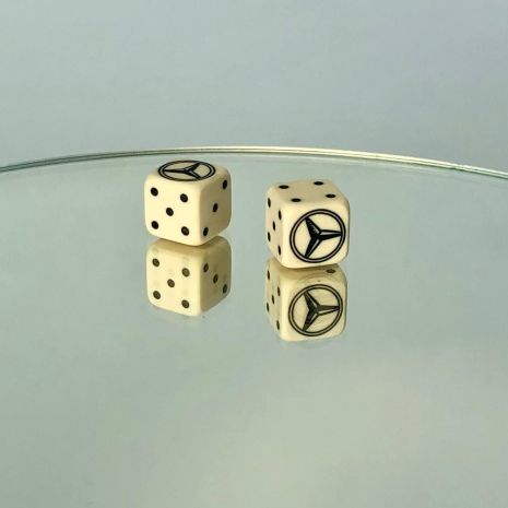 Кубики, кості, зари гральні для настільних ігор (більярдна куля) лого автомобіля 10мм