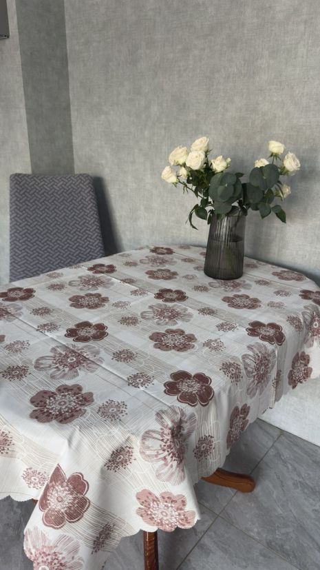 Скатерть 110*140 см виниловая на тканевой основе Жасмин 2587/140/25