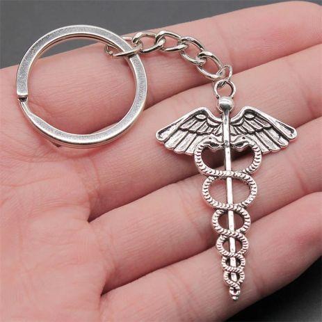 Брелок кадуцей змея с крылом и змеями Caduceus в виде змеи значок врачей ВОЗ амулет