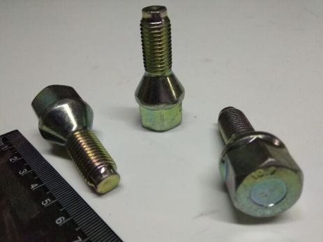 Болт колесный Lanos, (М12х25, ключ 19) (94501733) (KOR94501733)