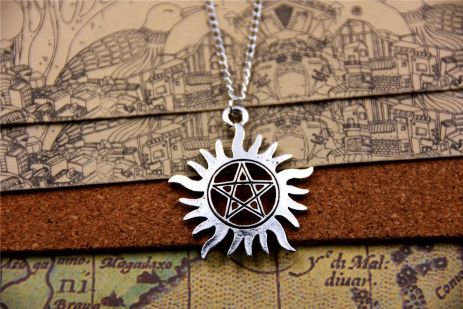 Кулон у формі пентаграми в сонці, амулет, підвіска "Надприроднє", талісман