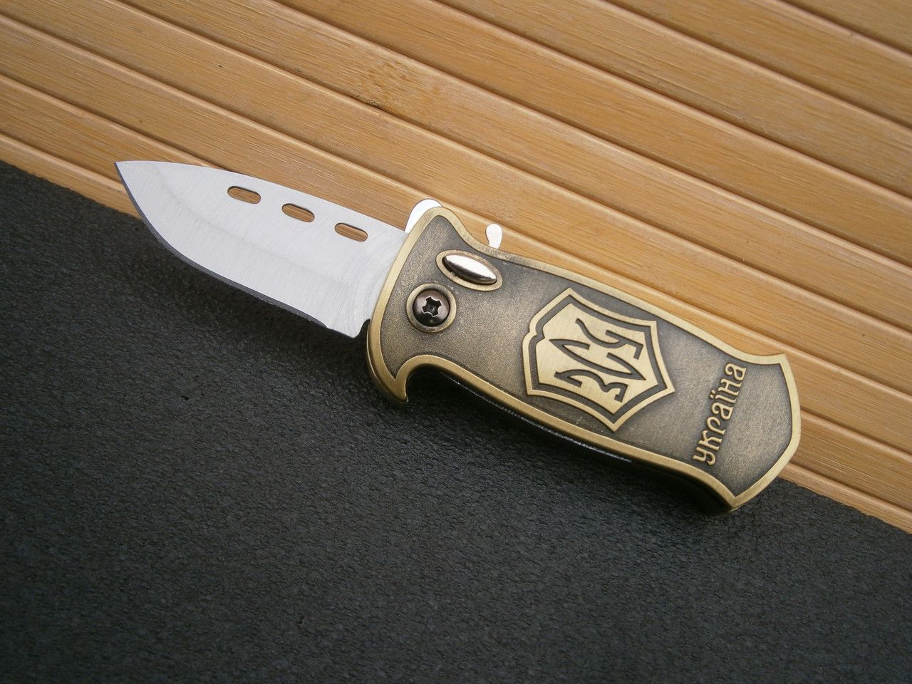 Ніж - запальничка ЗСУ Україна турбо полум*я 12,5 см Ніж - запальничка ЗСУ Україна турбо полум*я 12,5 см