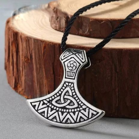Кулон подвеска молот Тора Валькнут символ Одина Викингов с рунами амулет на шнурке