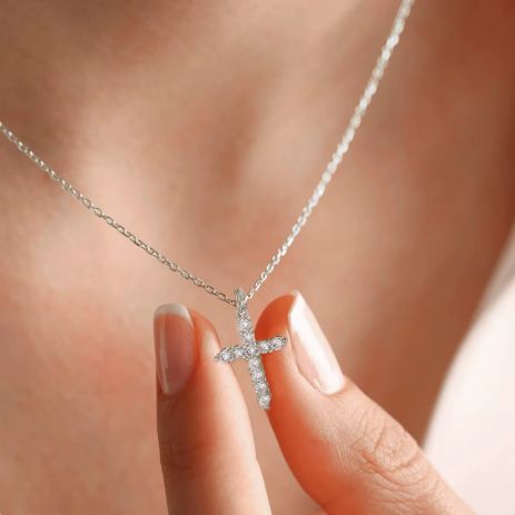 Підвіска хрестик із стразами білими кристалами кулон хрест із блискучими каміннями