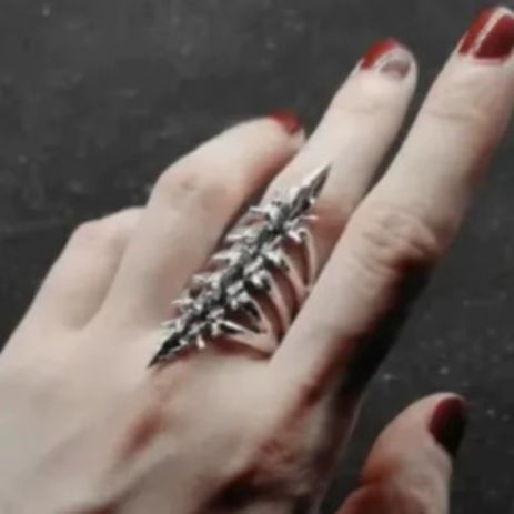 Кільце спинна кістка на весь палець перстень у вигляді скелета спинної кістки Кіберпанк Кільце спинна кістка на весь палець перстень у вигляді скелета спинної кістки Кіберпанк