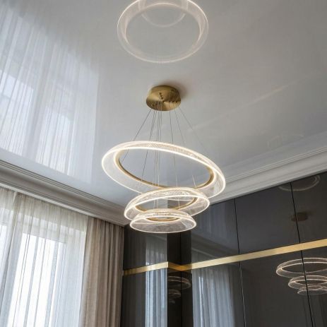 Люстра на три кола Artlight 58W до 12 м² колір Золото 6361/40+60+80B GD