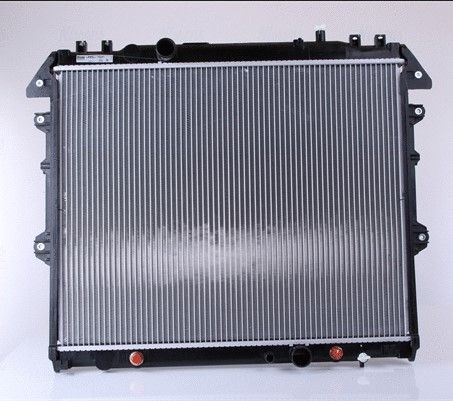 Радиатор охлаждения Toyota Hilux (04-) 2.5TD, 3.0TD MT (P52123) TANGUN