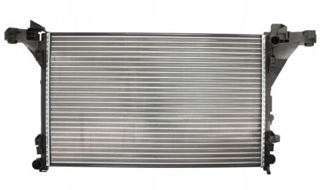 Радіатор охолодження Renault Master (10-) 2.3TD (P72102) TANGUN