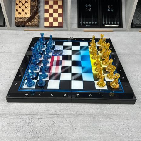 Шахматы стеклянные патриотические 50см