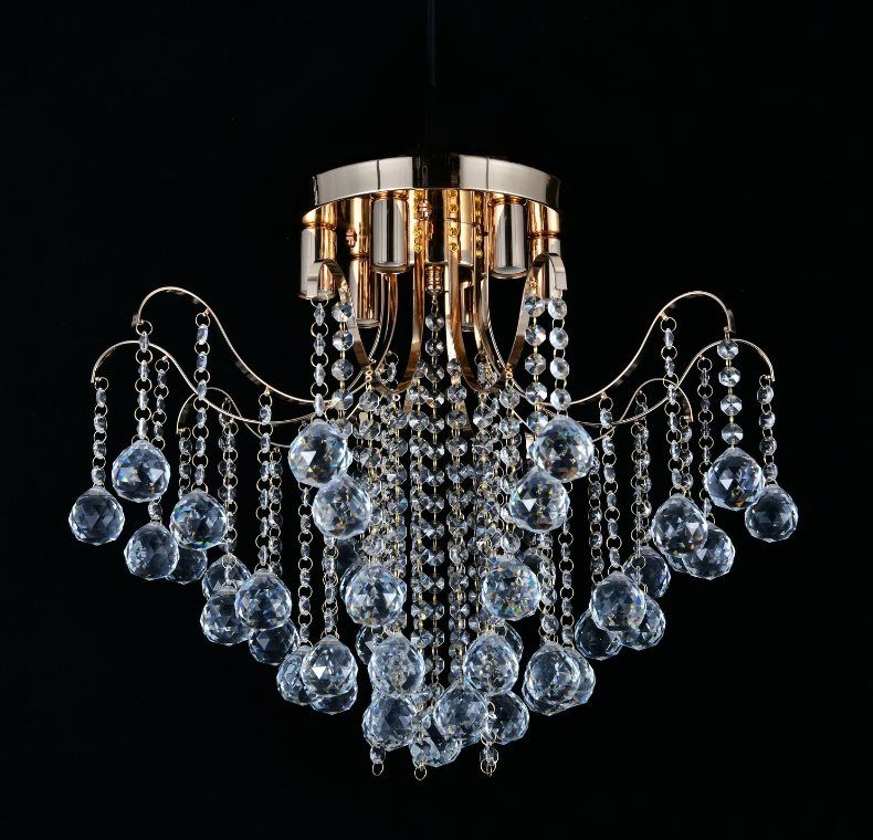 Потолочная хрустальная люстра на 5 плафонов VALESO 106-500 для гостиной и спальни. Потолочная хрустальная люстра на 5 плафонов VALESO 106-500 для гостиной и спальни.