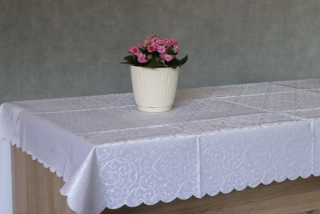 Скатерть виниловая на кухонный стол 110*140 см 7D/z/white