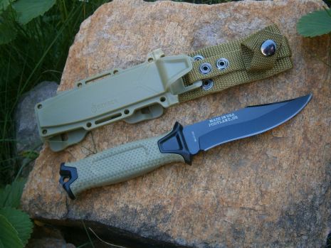 Туристичний ніж фултанг Gerber Portland Oregon 24 см олива в чохлі