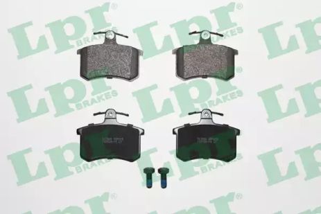 Колодки тормозные, FIAT ALFA, VOLKSWAGEN 443698151B, LPR (05P215) Колодки тормозные, FIAT ALFA, VOLKSWAGEN 443698151B, LPR (05P215)