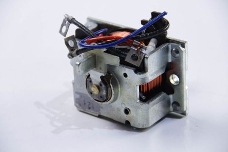 Реле втягуюче (ZM), POWERMAX (81012865) Реле втягуюче (ZM), POWERMAX (81012865)