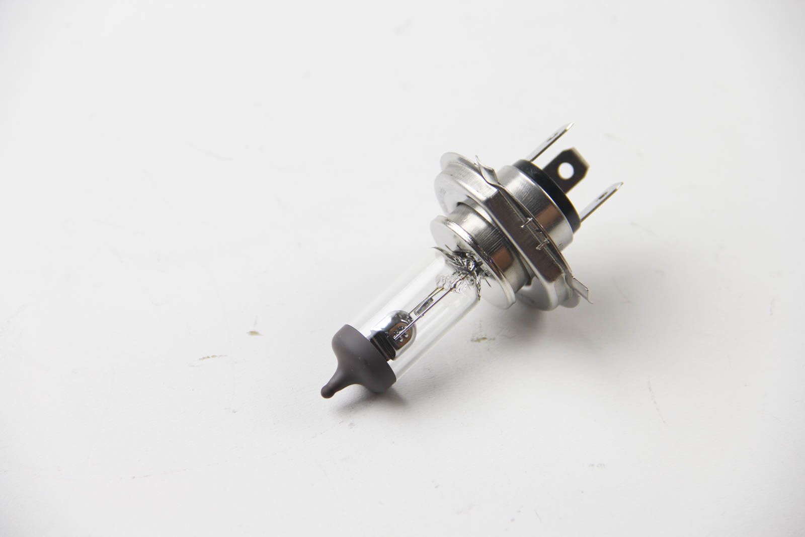 лампа розжарювання, H4 12V 60/55W P 43t, HELLA (8GJ002525131) лампа розжарювання, H4 12V 60/55W P 43t, HELLA (8GJ002525131)