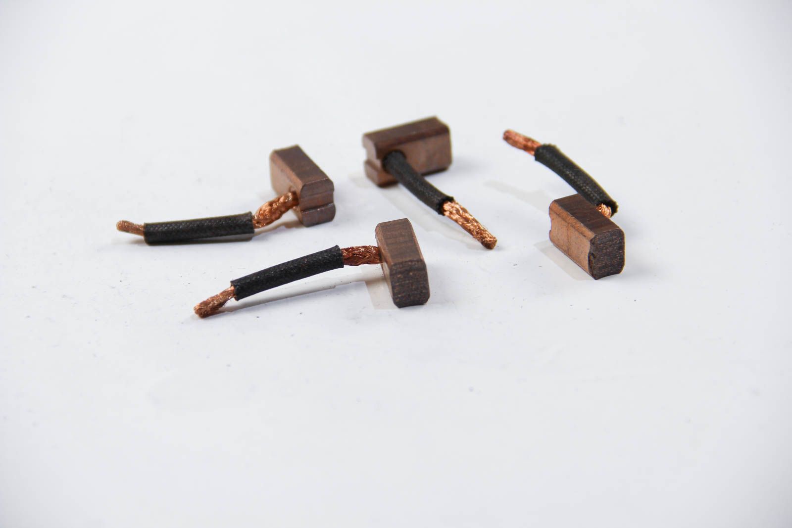 Щетки стартера, POWERMAX (81012058) Щетки стартера, POWERMAX (81012058)
