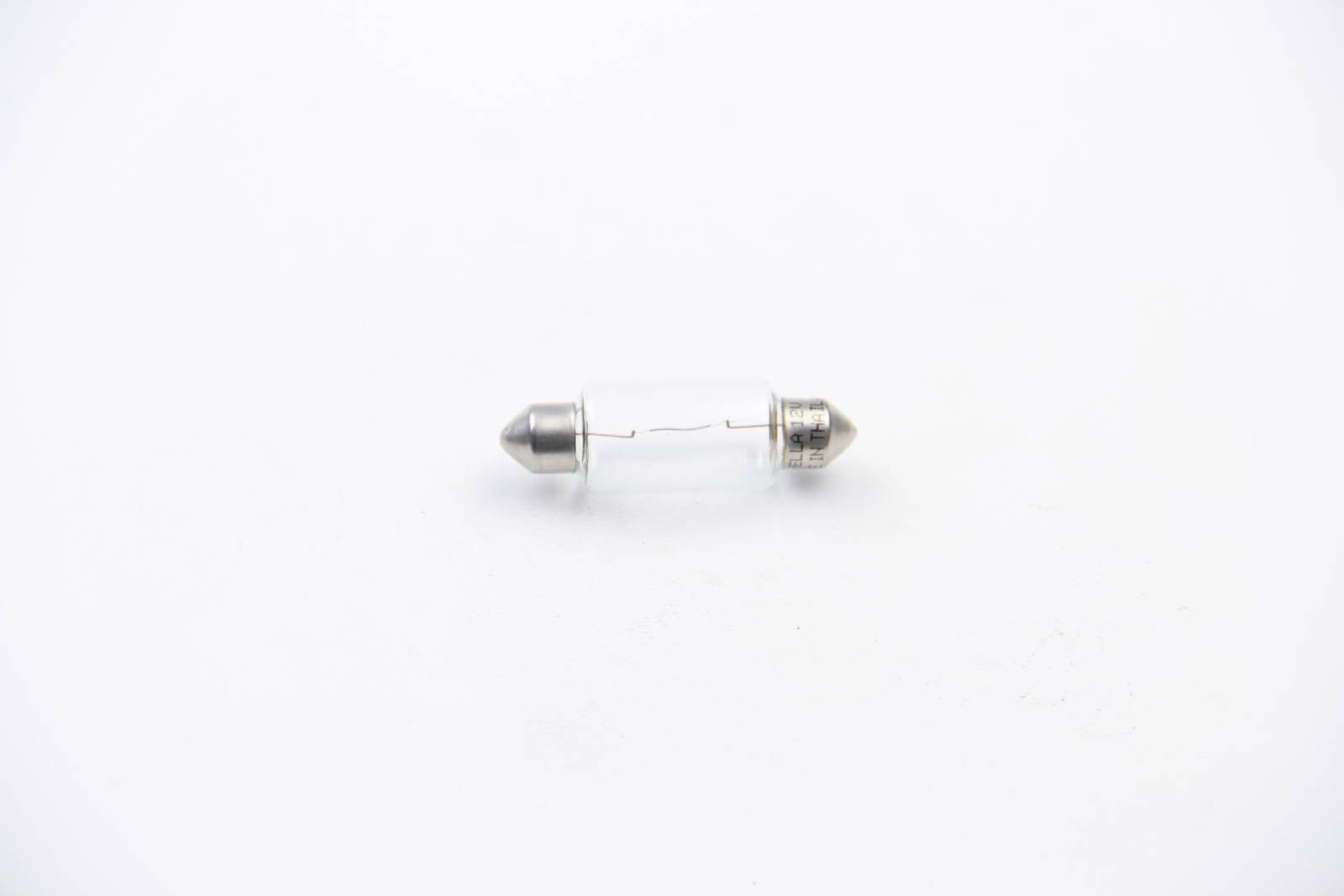 Лампа STANDARD 12V 18W SV 8,58, HELLA (8GM002091121) Лампа STANDARD 12V 18W SV 8,58, HELLA (8GM002091121)