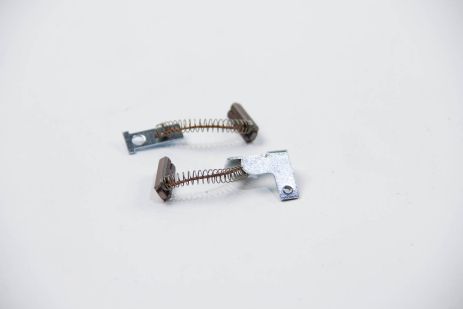 Щетки генератора к-кт 2 шт, POWERMAX (81114579) Щетки генератора к-кт 2 шт, POWERMAX (81114579)