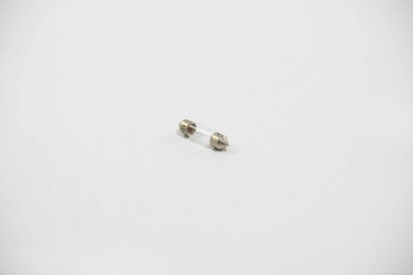 Автолампа SV7-8 12 V 12V3W M12VCP10, HELLA (8GM002094121) Автолампа SV7-8 12 V 12V3W M12VCP10, HELLA (8GM002094121)
