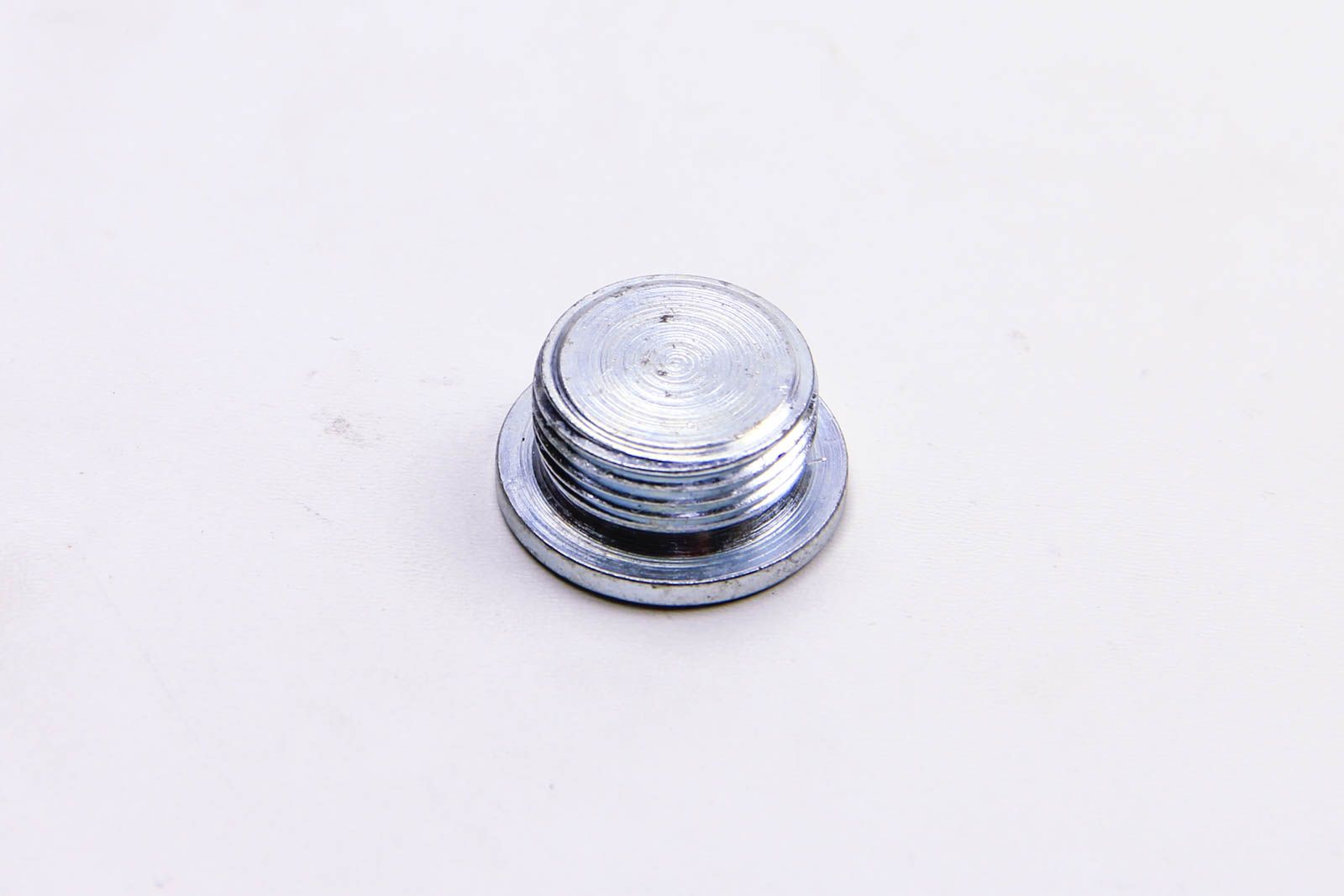 Пробка масляного поддона M22x1.5/ L=10, METALCAUCHO (05441) Пробка масляного поддона M22x1.5/ L=10, METALCAUCHO (05441)