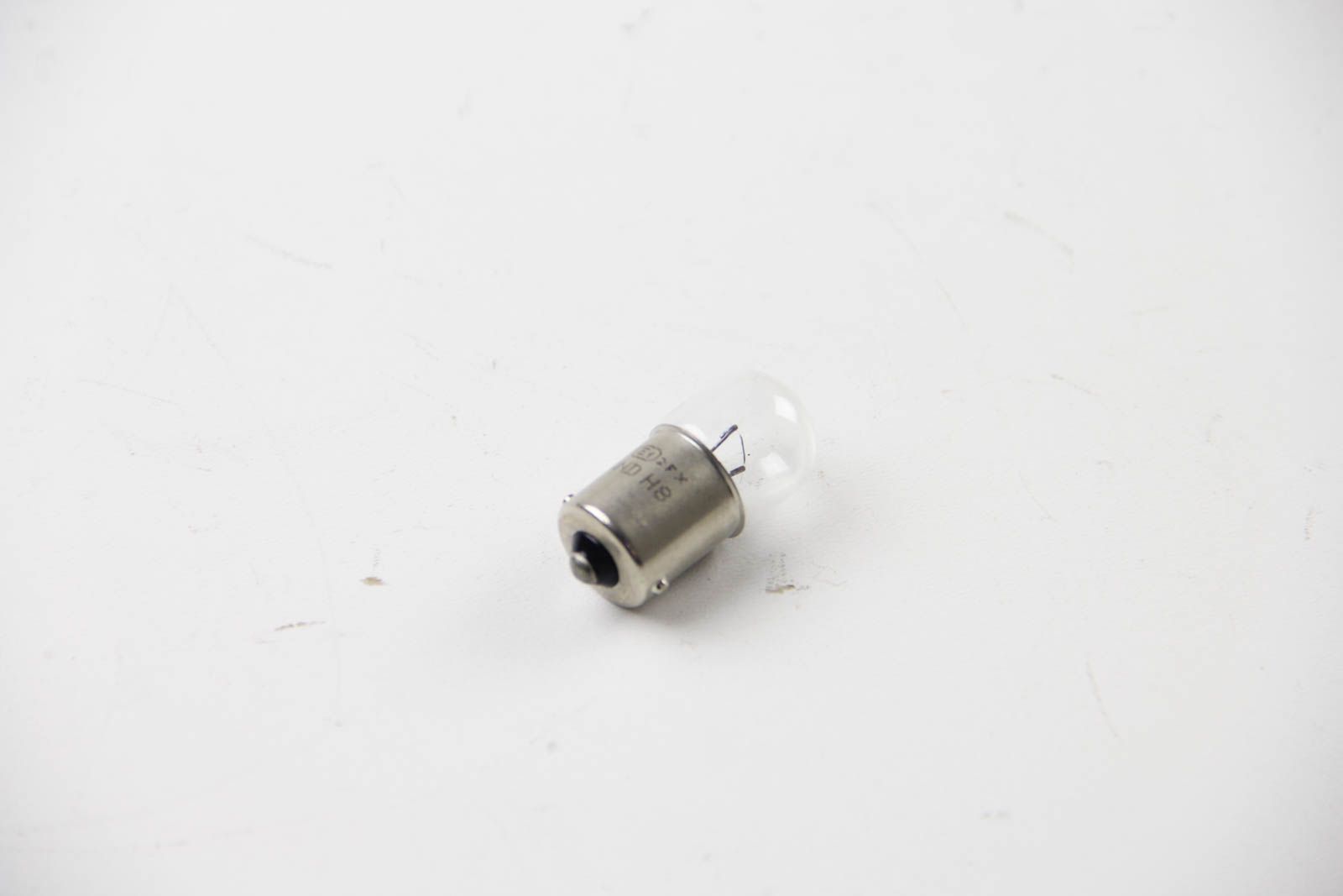 лампа розжарювання R5W 12V 5W BA15s, HELLA (8GA002071121) лампа розжарювання R5W 12V 5W BA15s, HELLA (8GA002071121)