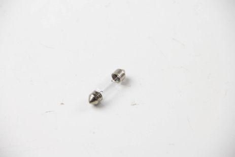 лампа накаливания C5W 12V 5W SV 8,58, HELLA (8GM002092121) лампа накаливания C5W 12V 5W SV 8,58, HELLA (8GM002092121)