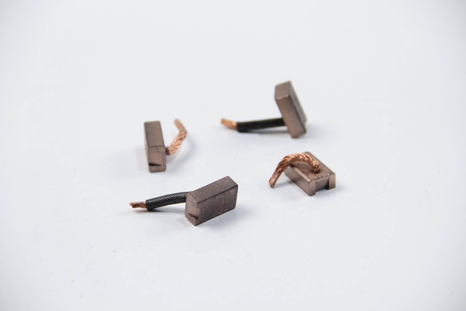 Щетки стартера, POWERMAX (81014525) Щетки стартера, POWERMAX (81014525)