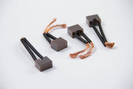 Щетки стартера (к-кт 4 шт), POWERMAX (81011616) Щетки стартера (к-кт 4 шт), POWERMAX (81011616)