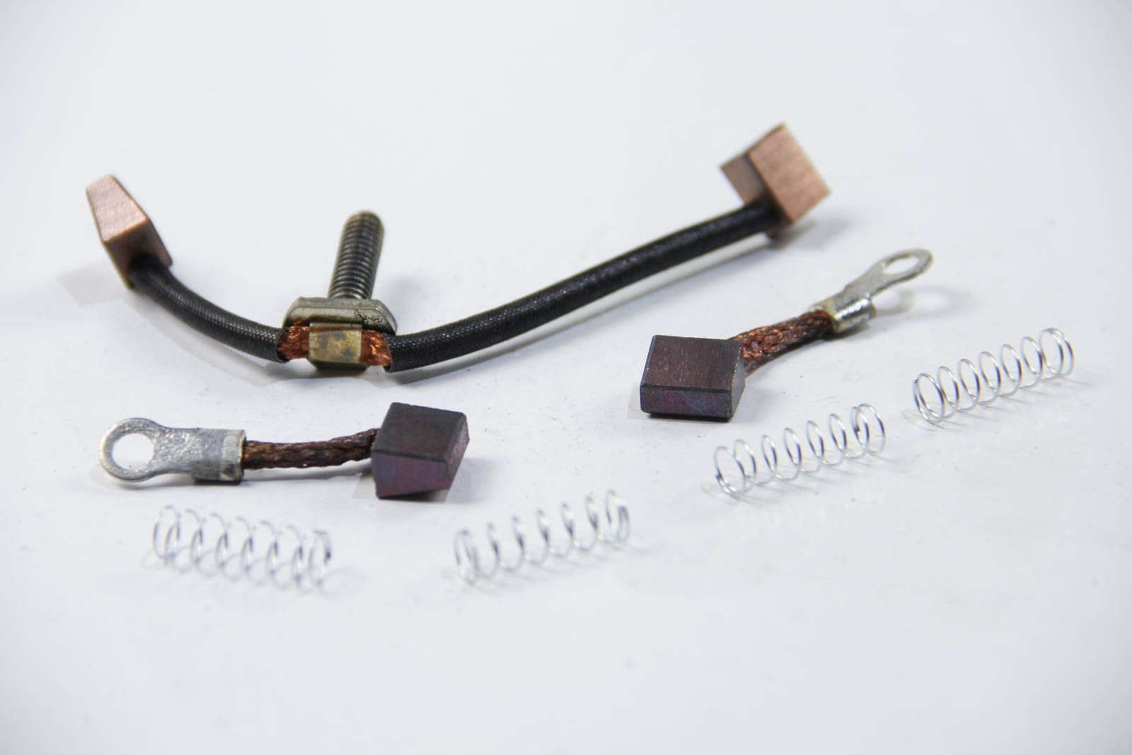 Щетки стартера, POWERMAX (81011008) Щетки стартера, POWERMAX (81011008)